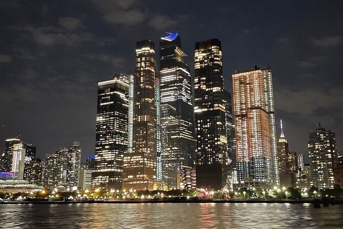 New York City Bright Lights Skyline Cruise on Yacht