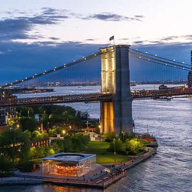 NYC at Night: 3-Hour Luxury Bus Tour of Top Highlights